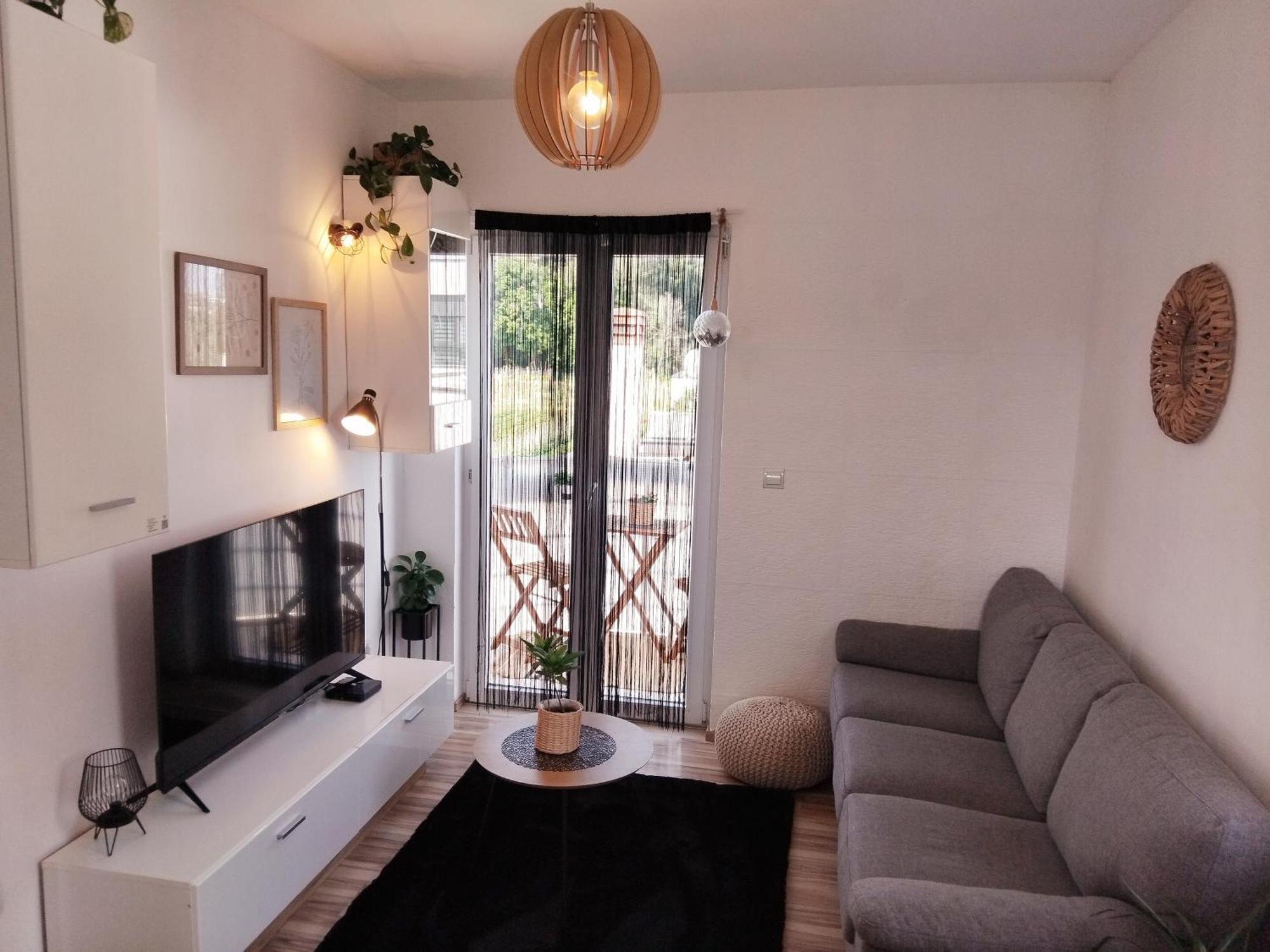 Appartamento Studio Apartman Marly Pola Esterno foto